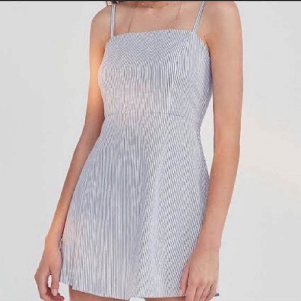 Kimchi Blue Rae Poplin Straight Neck Dress